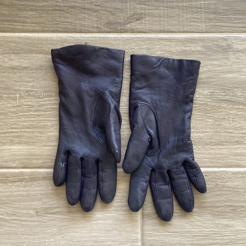 Vintage Fownes 6 1/2 cashmere lined leather gloves